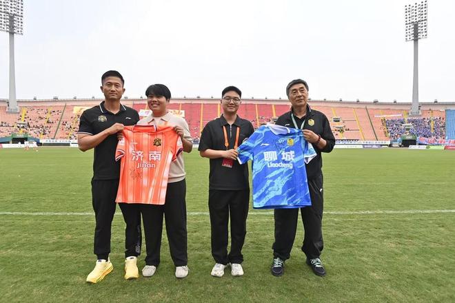 王欣瑜遇挑战过关成首位晋级中国球员，次轮战本西奇被称绝对硬仗