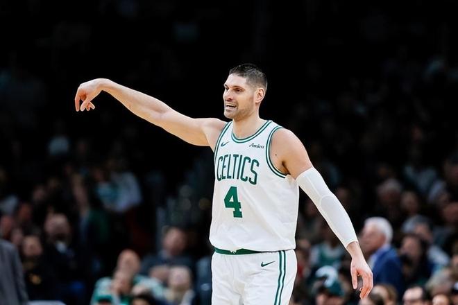 突发！福克斯取关马刺，字母哥交易倒计时，快船计划追求FMVP