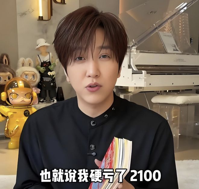 内马尔告别世界杯!压哨点球破门,4届世界杯破门,贝利后首人