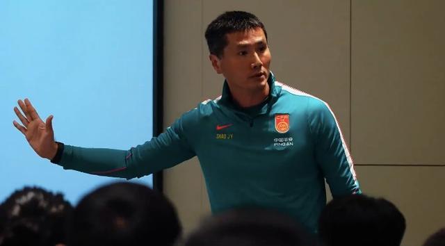 李金羽：2014年我曾发微博让梅西多跑一点，后来被两万多人骂