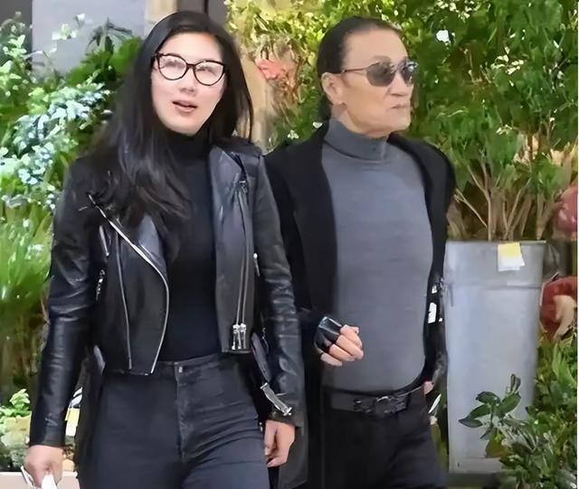 深圳知名景区，有孩子遭野猪攻击！投喂时瘫倒在地，最新回应