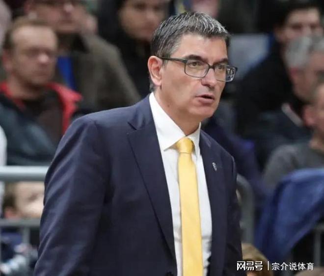 济南男足时隔二十八年再夺省运会冠军：从0:1到补时绝杀，热血逆转书写新篇章