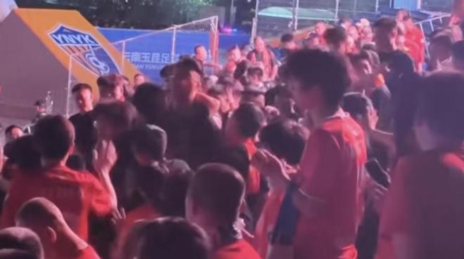 赢了球，图赫尔却还敢当众发火，这位德国教头到底在较什么劲？