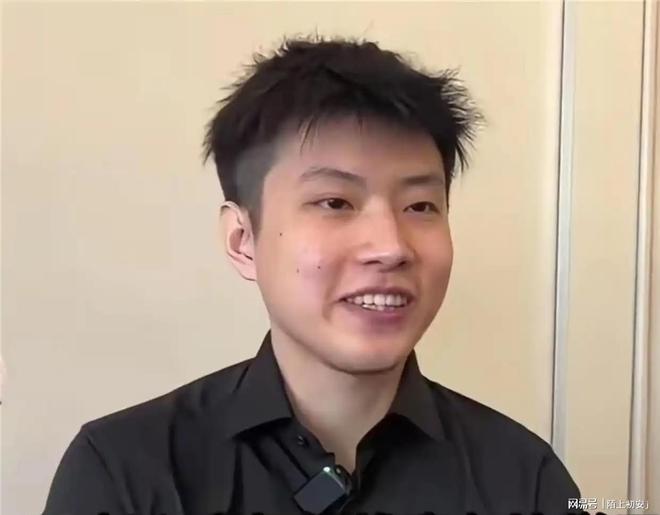 爱因斯坦晚年为什么研究神学，他发现了什么让他恐惧了 30 年？