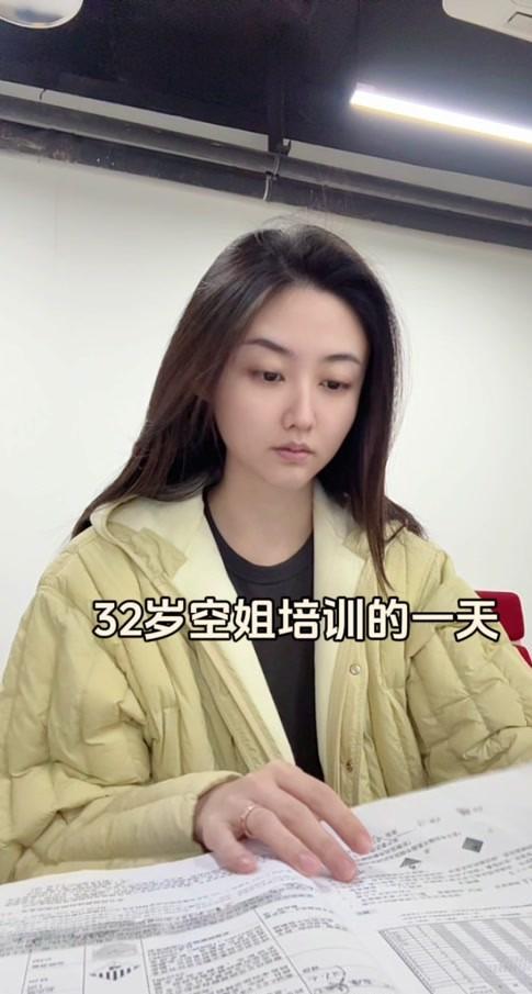 威廉姆斯姐妹将持外卡参加温网双打比赛
