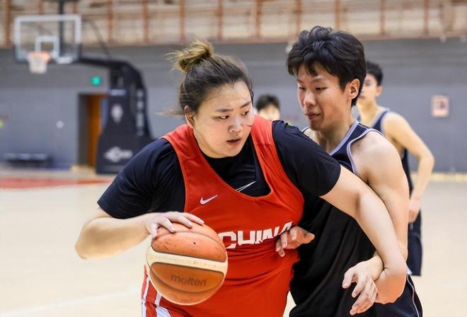 众望所归!赵继伟取代赵睿再任中国男篮队长,率队迎战日本中国台北