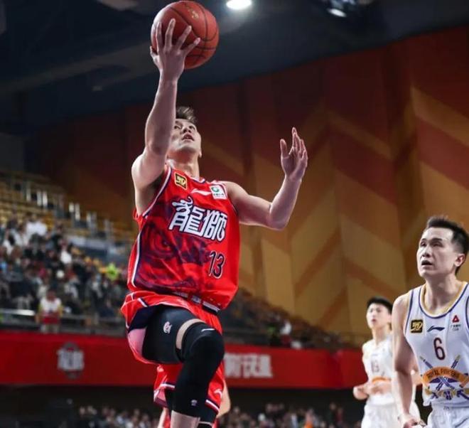 28投1中11分，这首轮秀夏联都打不明白！湖人又捡到宝了？