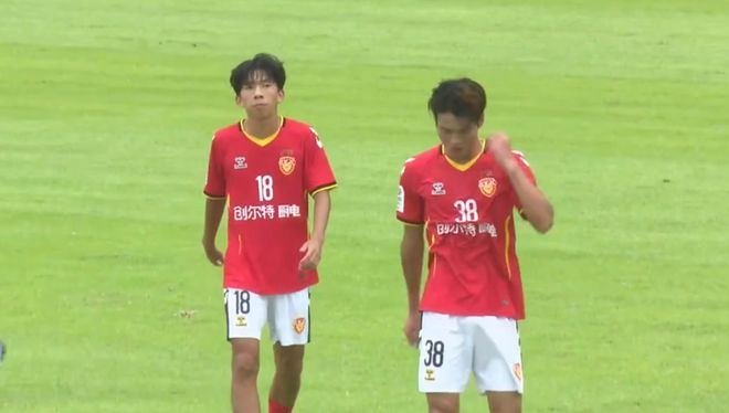卫冕失败！亚历山大空砍35+9功亏一篑 两连庄MVP却无缘两连冠
