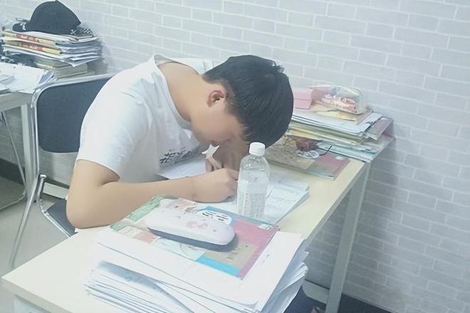 世界杯重大误判！贝林厄姆扳平球引争议 回放画面曝光 挪威投诉无果