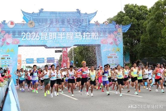美国母子经历平行时空？一只2008年北京奥运杯，11年后竟离奇复裂，网友晒出相似经历...