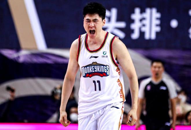 米奇太固执了！G5决战，马刺仍不变阵，福克斯首发，尼克斯也不变
